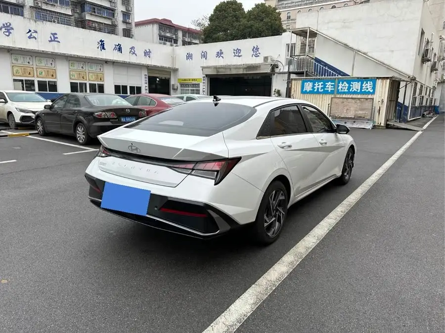 إيلانتر 2023 1.5 لتر CVT GLX النخبة