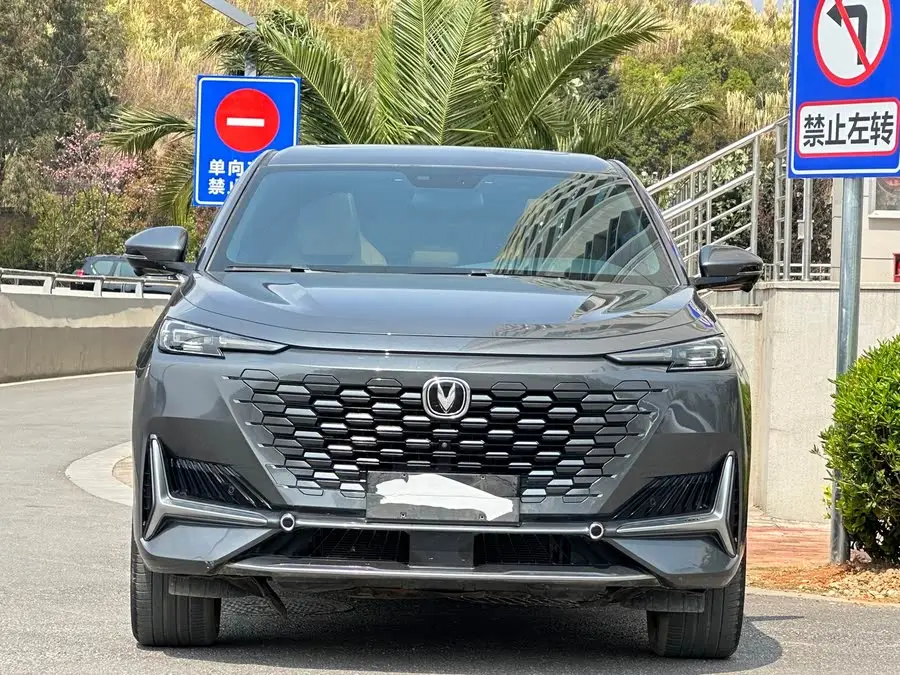 شانجان UNI-K 2021 2.0T نموذج متميز