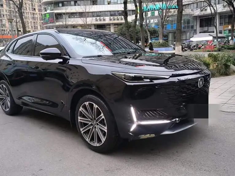 شانجان UNI-K طراز 2021 2.0T دفع رباعي ممتاز