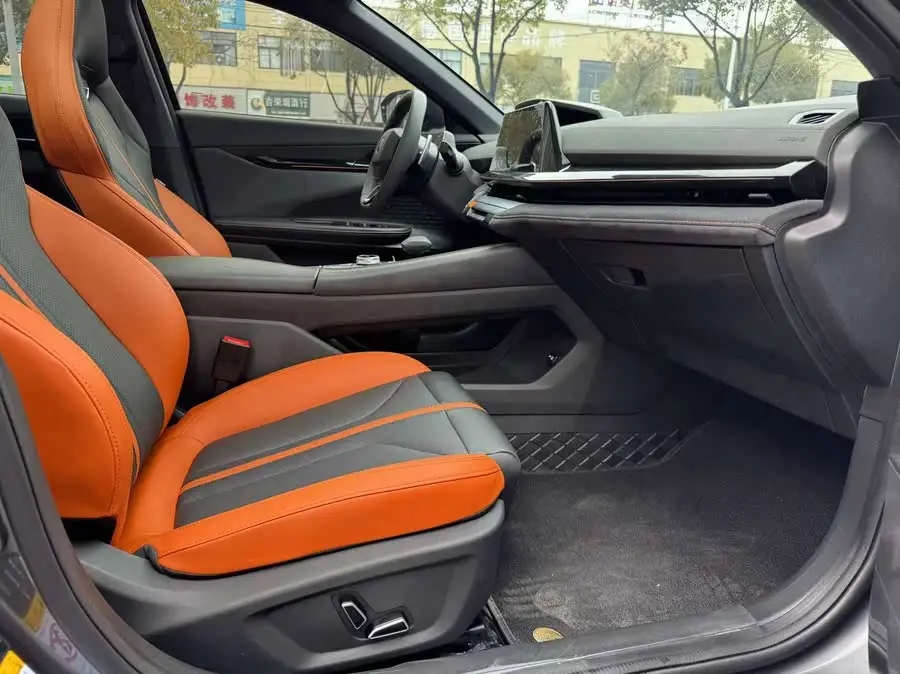 Changan UNI-V 2024 1.5T Premium Sports Edition