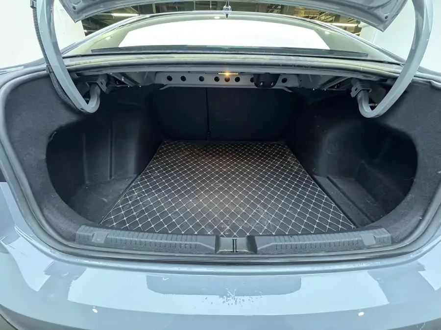 لافيدا 2024 1.5 لتر أوتوماتيكي إصدار النجوم الخمسة مليون