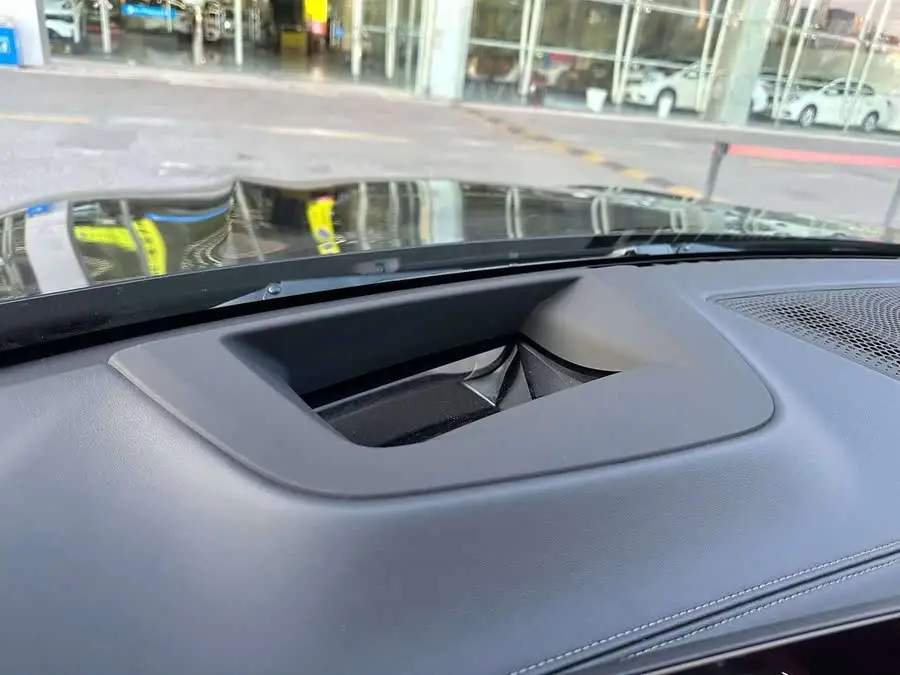 BMW X5 2023 xDrive 30Li M Sport Package