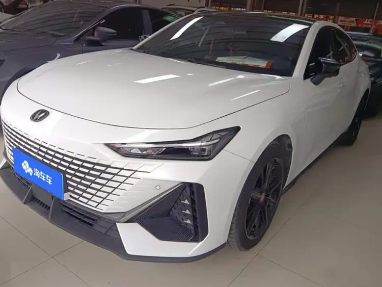 Changan UNI-V 2023 1.5T Premium