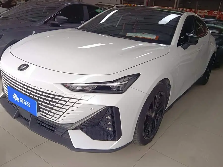 Changan UNI-V 2023 1.5T Premium