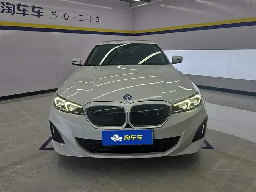 بي إم دبليو i3 2022 eDrive 35 L