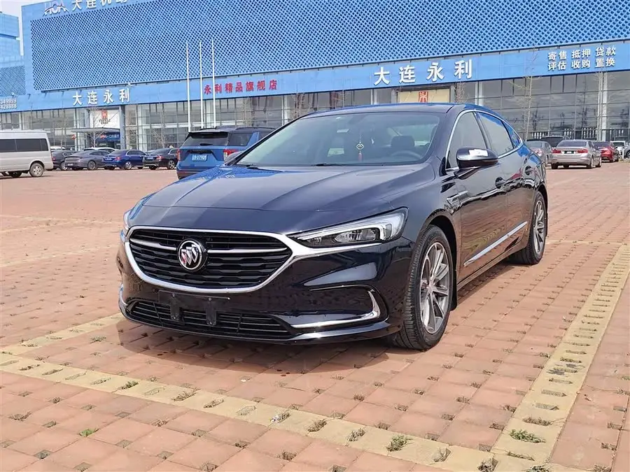 باويك لاكروس 2021 652T الفاخرة