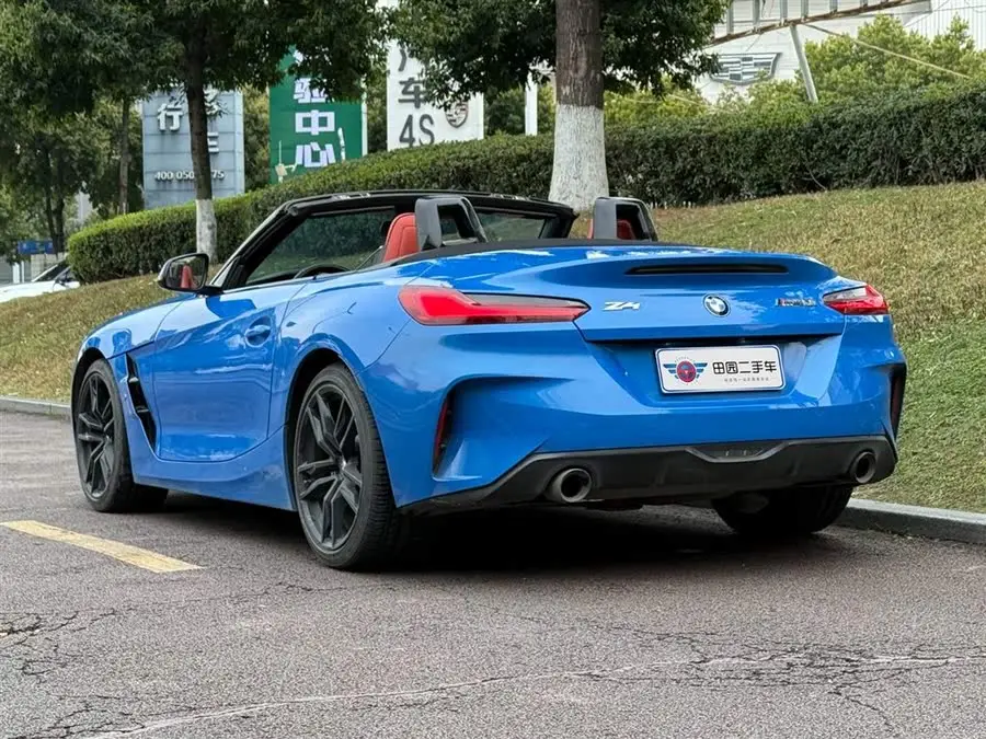 بي إم دبليو Z4 2019 sDrive 25i M حزمة الرياضة الليلية