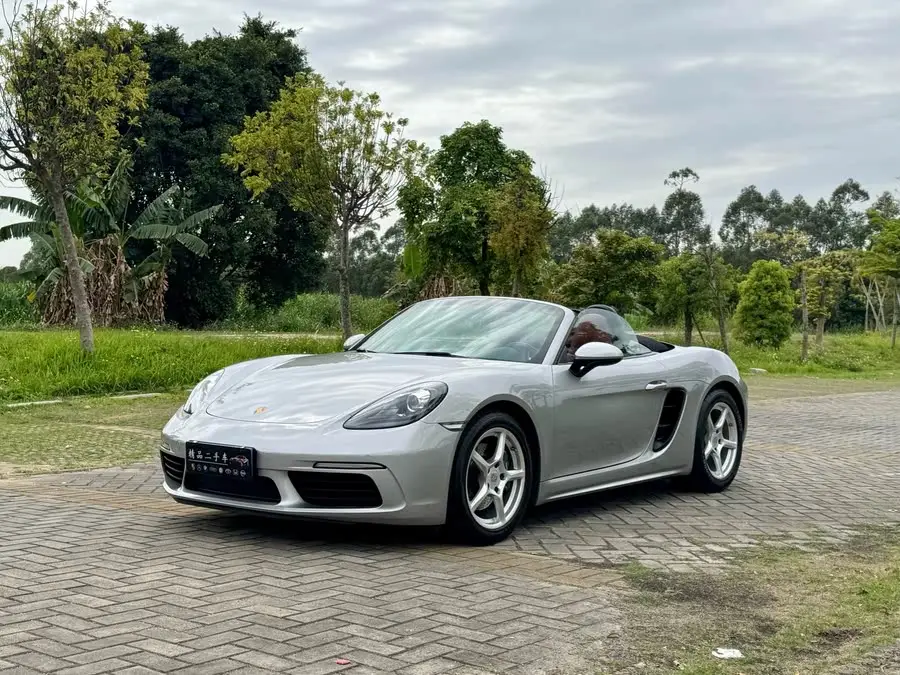 Porsche 718 2022 Model Boxster 2.0T