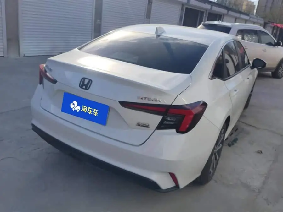 2023 Model 240TURBO CVT Smart Edition