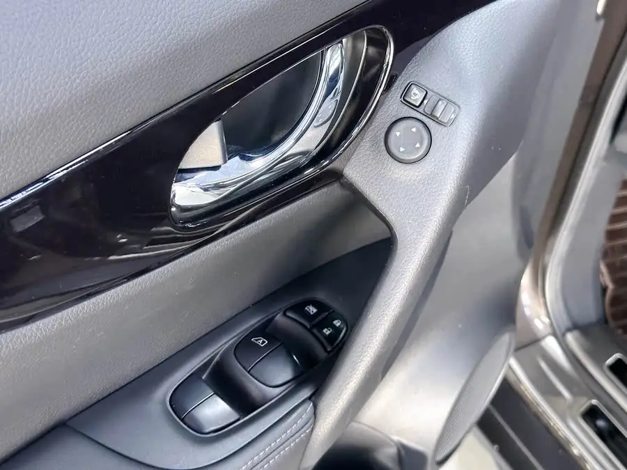 X-Trail 2022 2.0L Two-Wheel Drive Intelligent Comfort Version