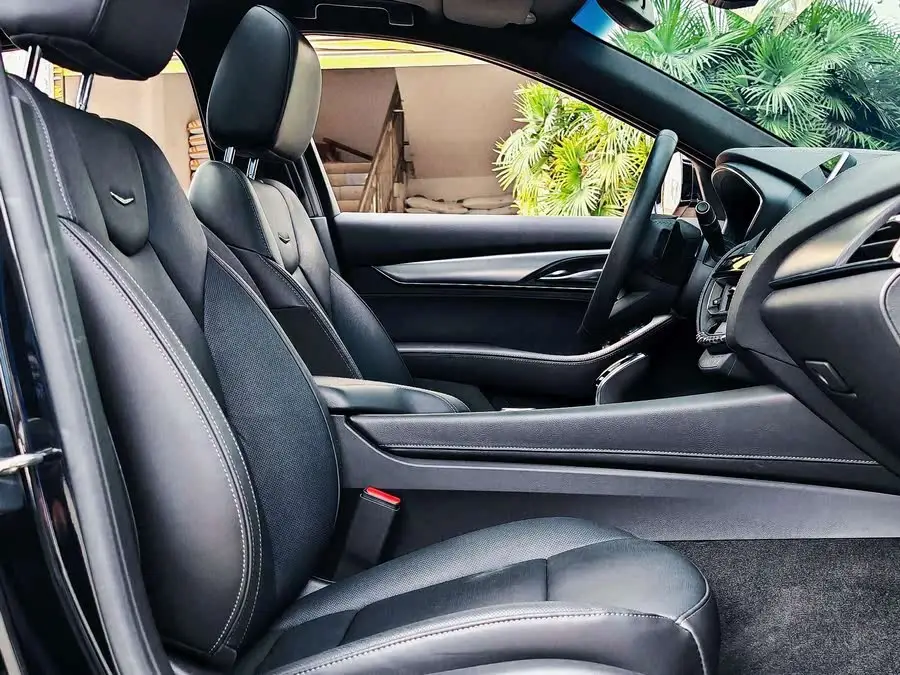 Cadillac CT5 2023 28T Luxury (Standard Version)