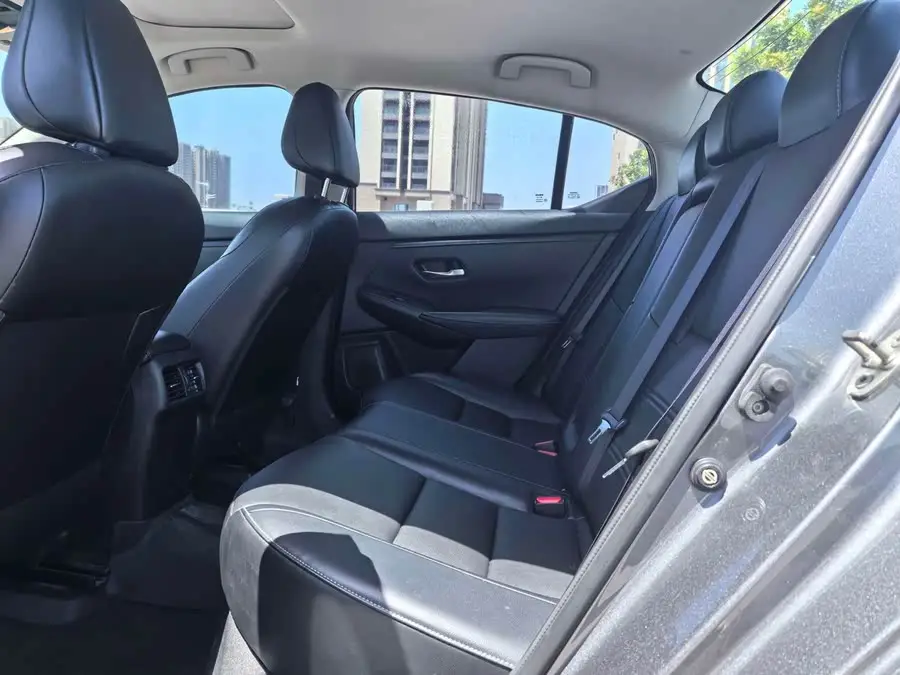 نيسان سيلفي 2022 1.6 لتر XL CVT استمتع