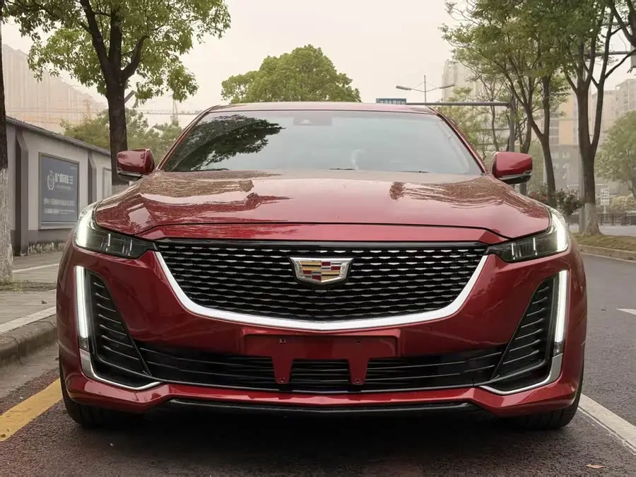 كاديلاك CT5 2020 طراز محدث 28T فاخرة