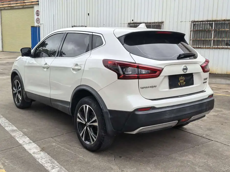 نيسان قاشقاي 2019 2.0 لتر CVT فاخرة