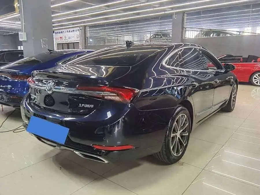 بيوك لاكروس 2021 652T فخمة