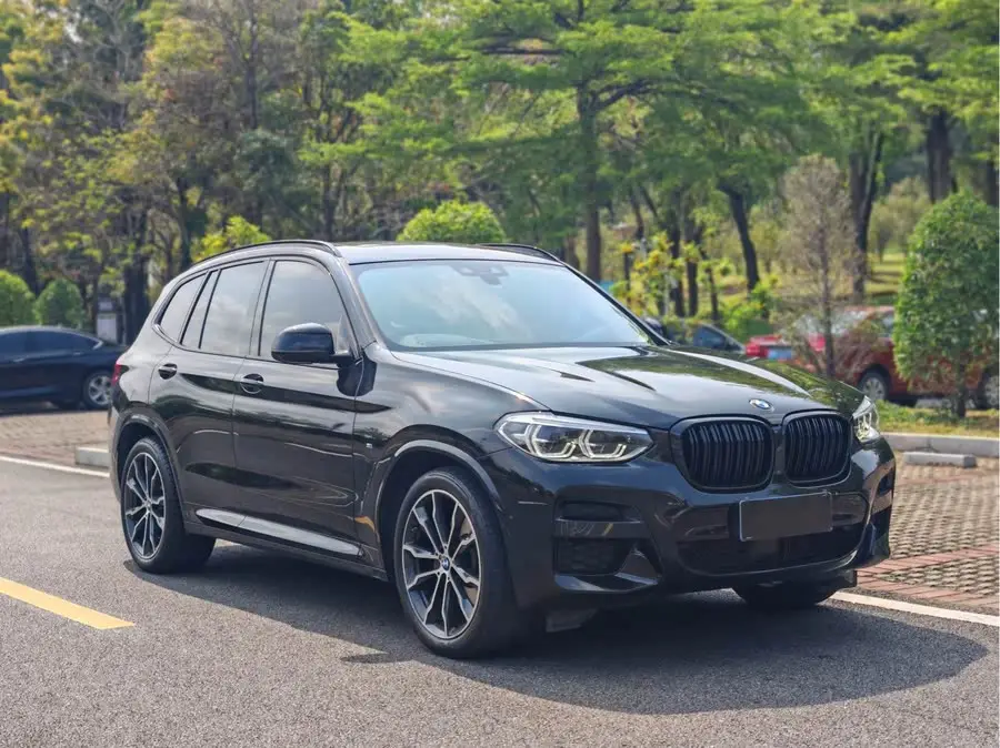 بي إم دبليو X3 2021 نموذج محدث xDrive30i طراز متميز حزمة رياضية M