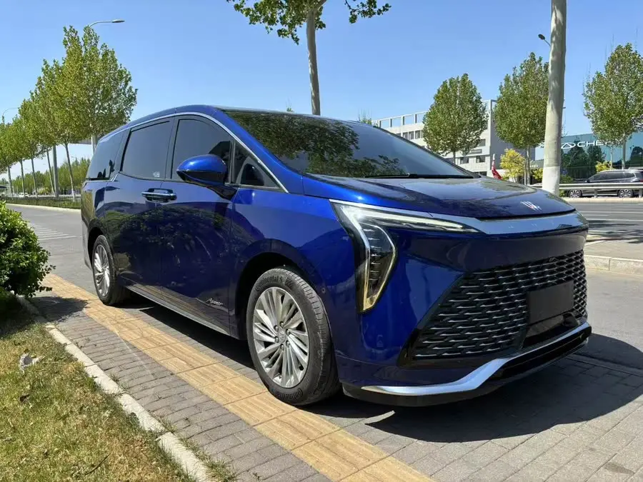 نسخة يونس 2023 من القرن 2.0T ذات الستة مقاعد