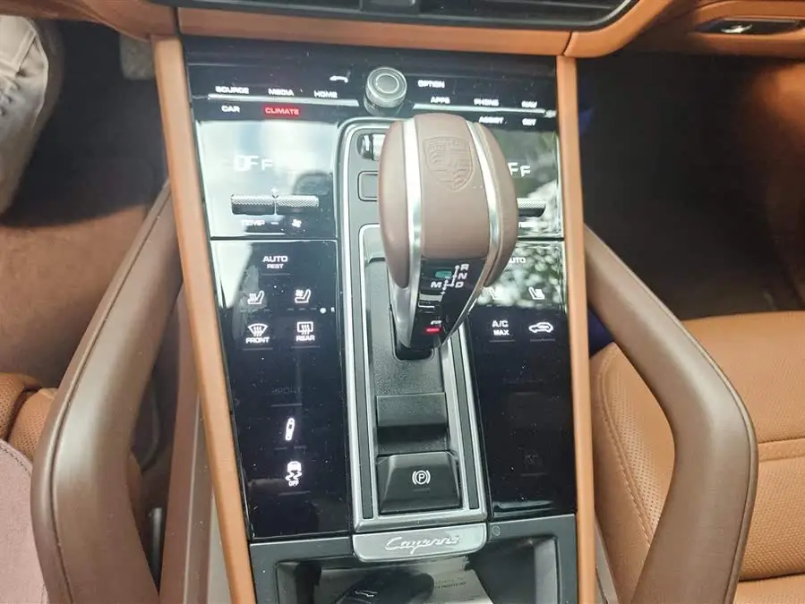 2023 Cayenne 3.0T Platinum Edition