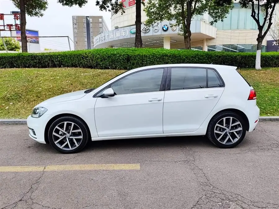 غولف 2020 إصدار الحب 280TSI DSG مريح