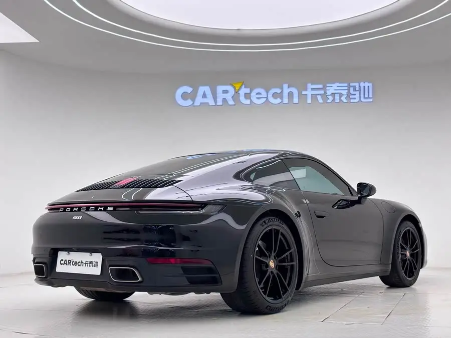 Porsche 911 2022 Carrera 3.0T