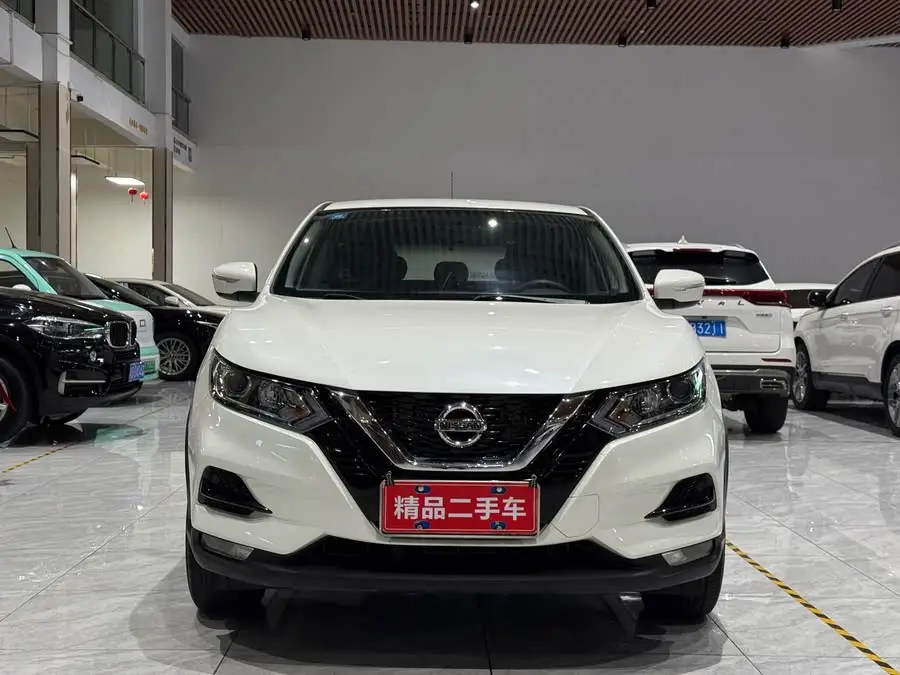 نيسان قاشقاي 2019 2.0 لتر CVT النسخة الذكية