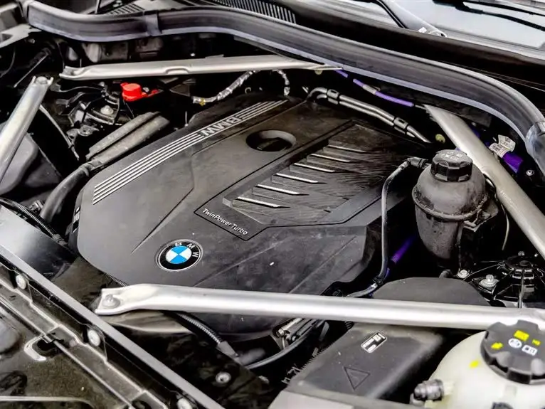 بي إم دبليو X5 2022 طراز مُعدل xDrive 40Li مجموعة M الرياضية