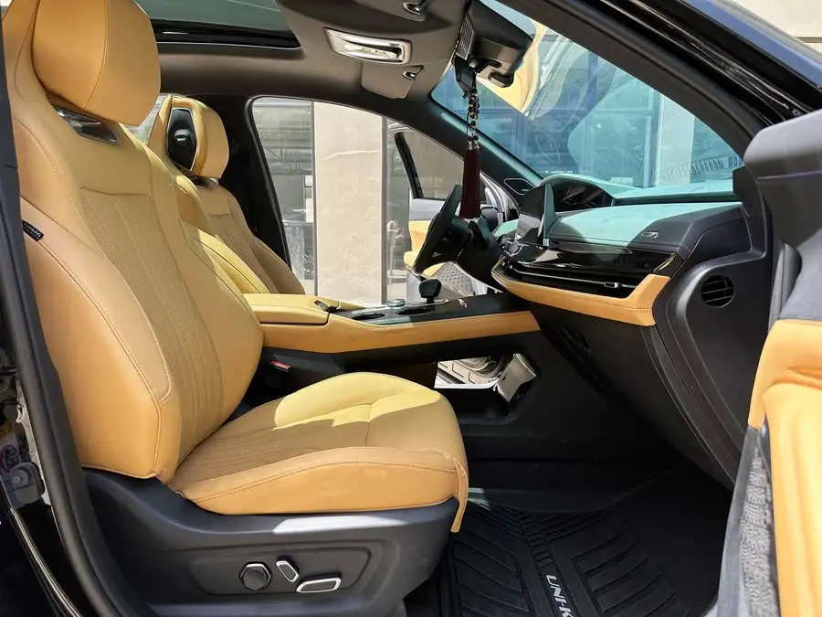 Changan UNI-K 2023 2.0T Two-Wheel Drive Delight Version