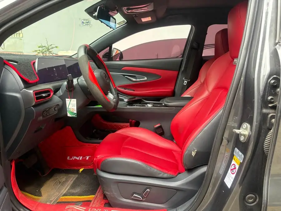 شانجان UNI-T 2020 1.5T الفاخرة