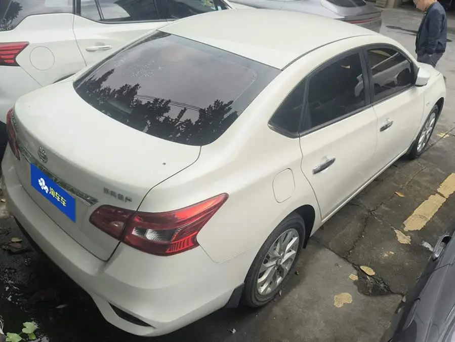 2021 نيسان سيلفي كلاسيك 1.6XE CVT نسخة الراحة