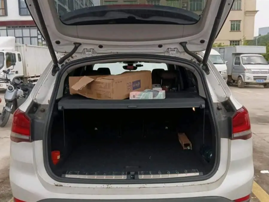 بي إم دبليو X1 2022 sDrive25Li النسخة الرائدة