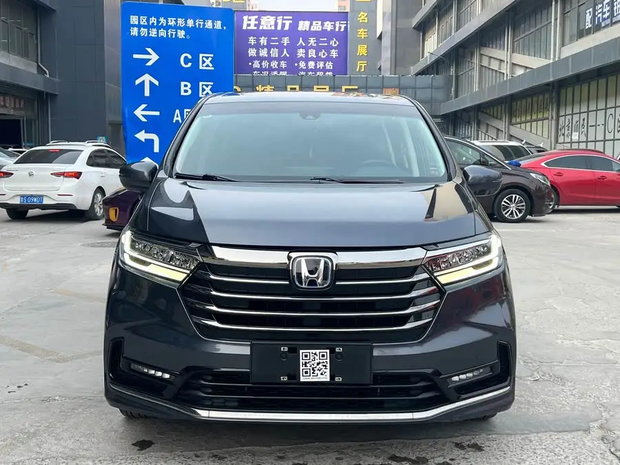 أوديسي 2022 2.0 لتر e:HEV إصدار شارب