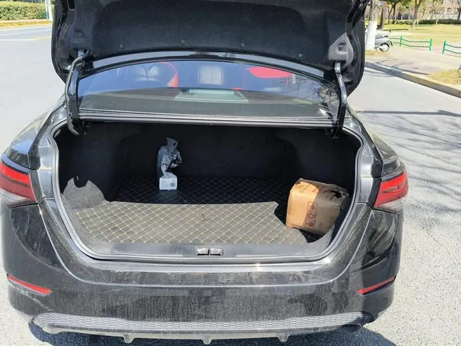 نيسان سيلفي 2022 1.6 لتر XL CVT إصدار الاستمتاع