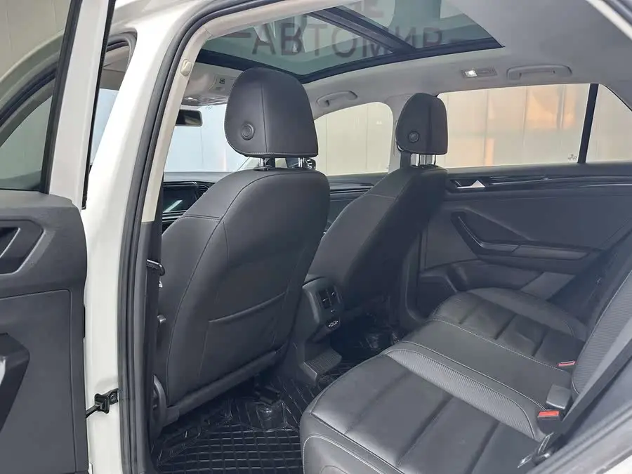 T-ROC 2021 طراز 280 TSI DSG دفع ثنائي نسخة الراحة والاتصال الذكي