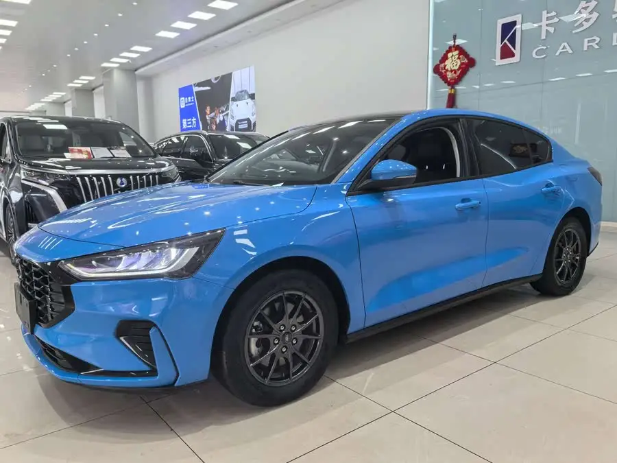 فورد فوكس 2022 سيدان إيكوبوست 180 أوتوماتيكي سباق