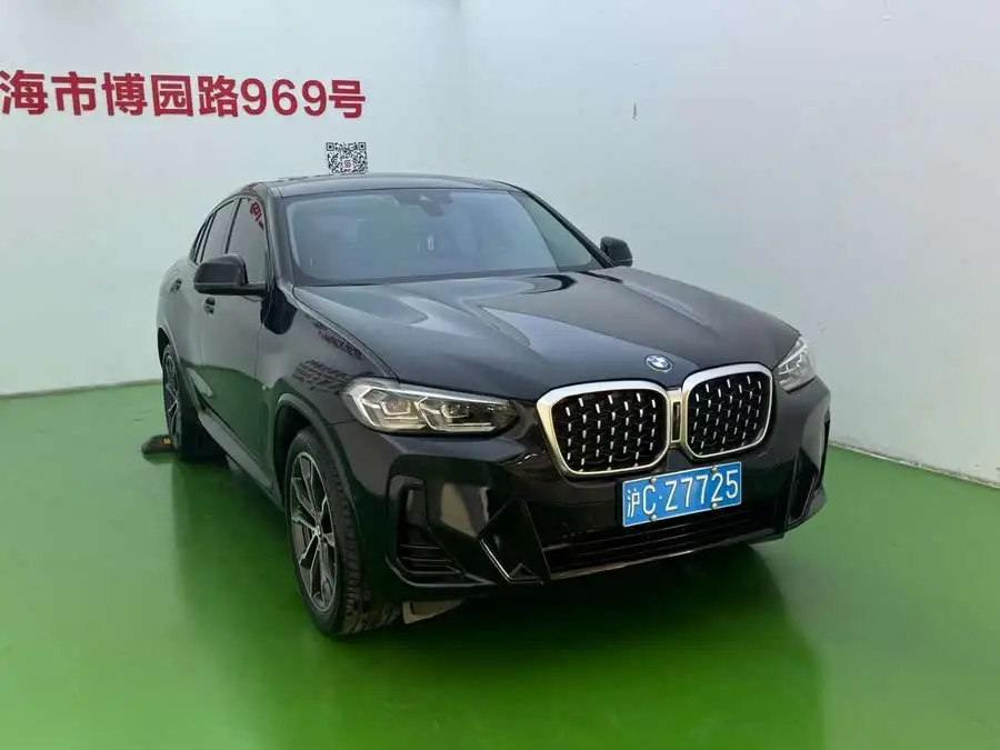 بي إم دبليو X4 2022 xDrive 30i حزمة رياضية M