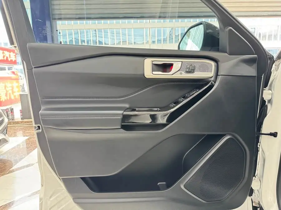 Explorer 2020 EcoBoost 285 4WD Titanium 7-Seater