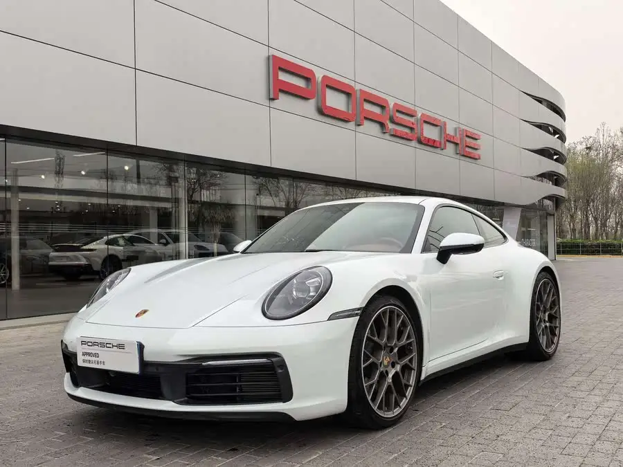 بورش 911 2023 كاريرا 3.0T