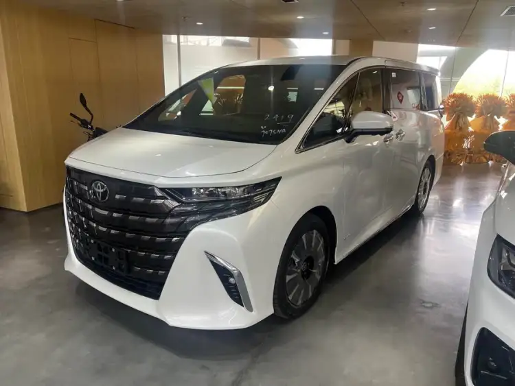 Alphard 2024 Dual Engine 2.5L Premium Edition
