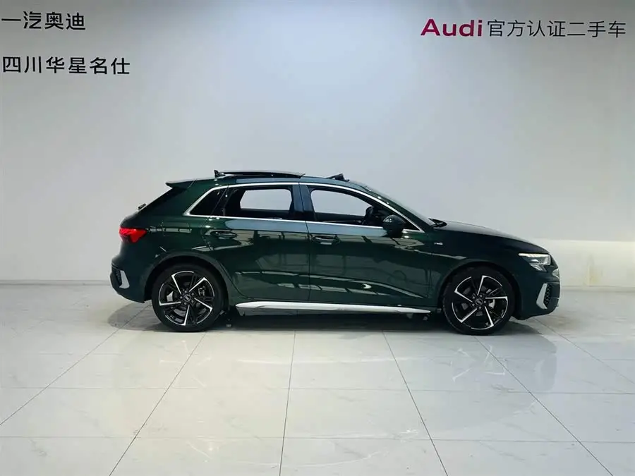 أودي A3 2024 سبورتباك 35 TFSI طراز رياضي أنيق