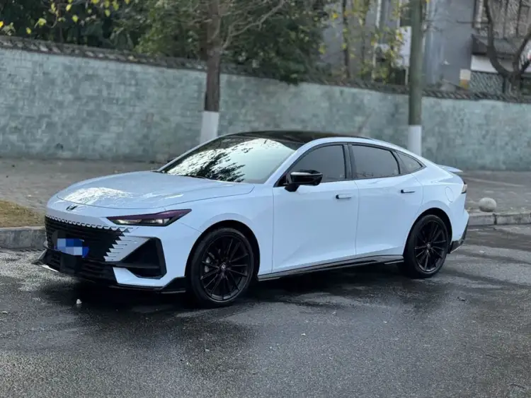 Changan UNI-V 2023 1.5T Sport Version