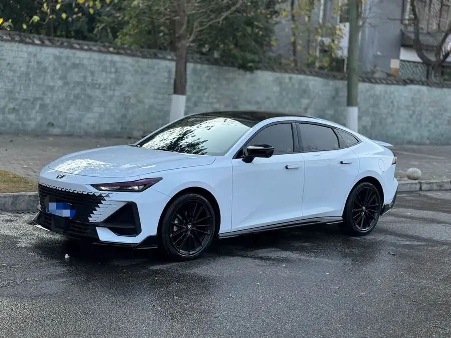 Changan UNI-V 2023 1.5T Sport Version