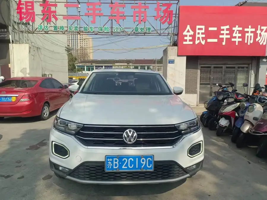 T-ROC 2020 230TSI DSG الدفع الثنائي الطراز الابتكاري