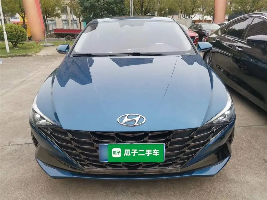 إيلانtra 2022 1.5 لتر CVT LUX النسخة المميزة