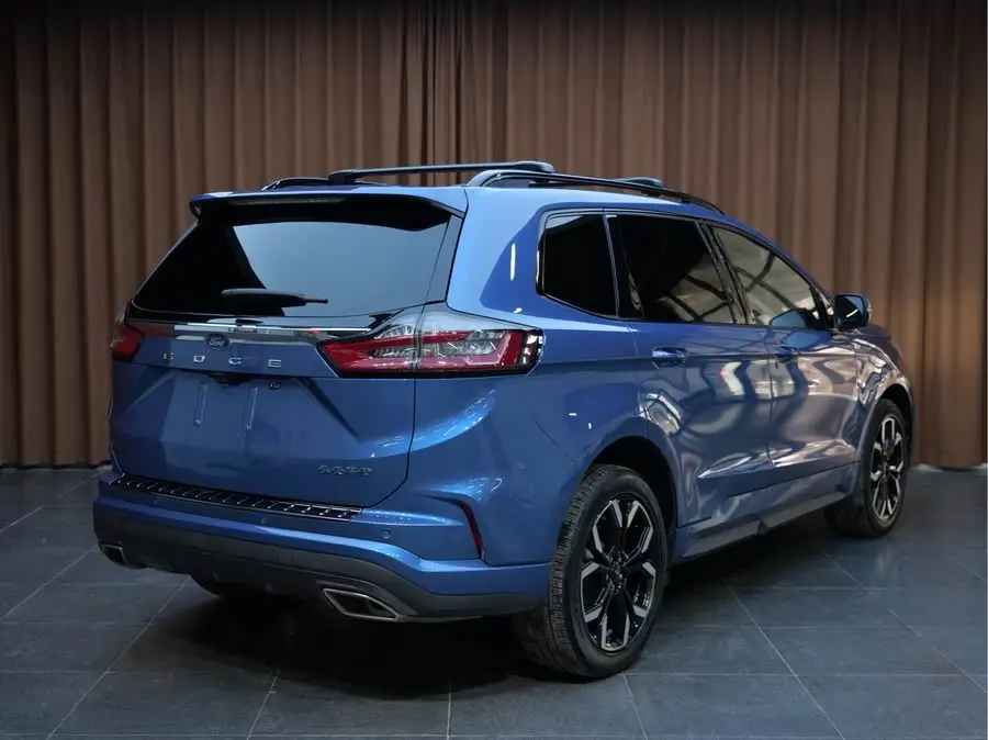 2021 Ford Edge PLUS EcoBoost 245 AWD ST-Line 7-Seater