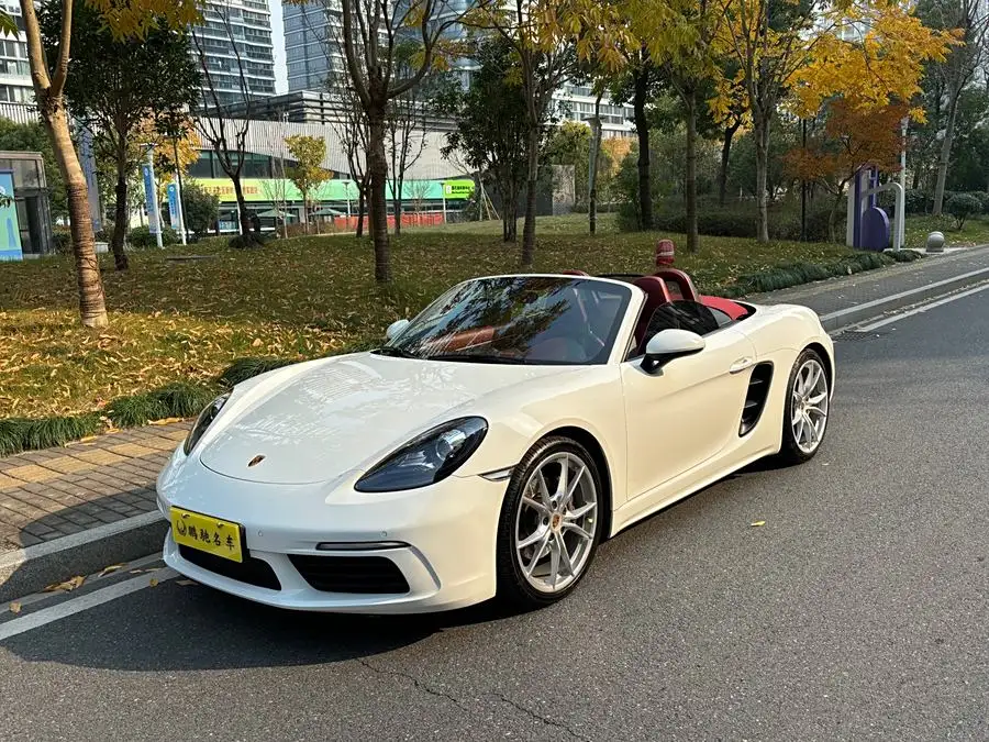Porsche 718 2022 Model Boxster 2.0T