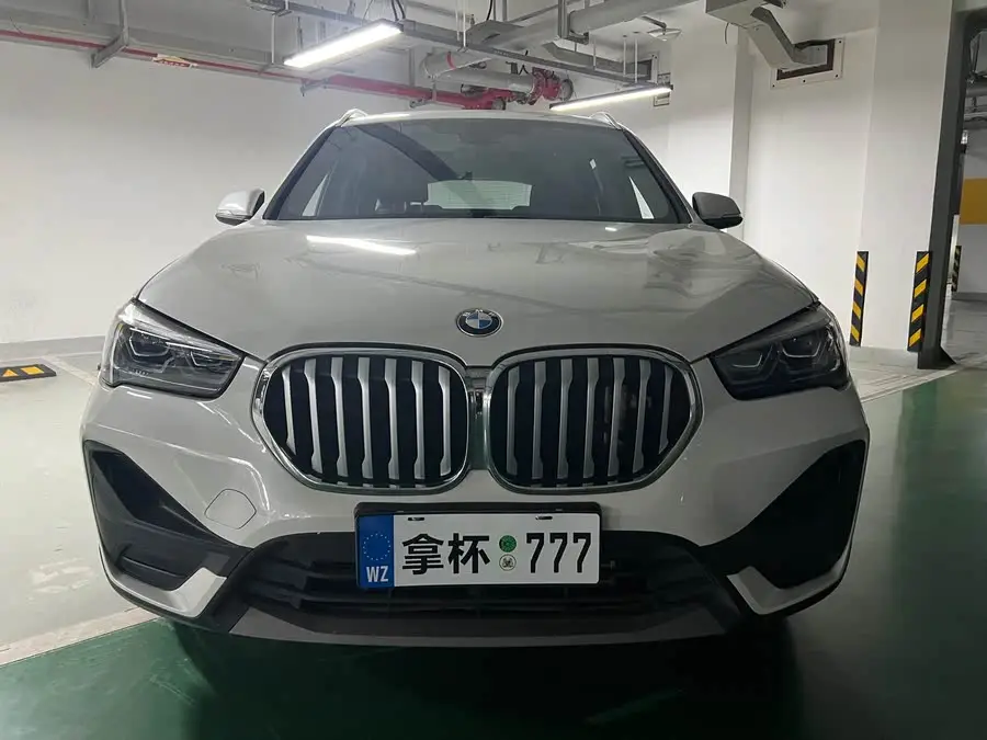 BMW X1 2021 sDrive25Li Leading Edition