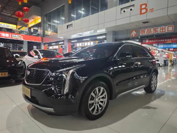 Cadillac XT4 2021 28T FWD Premium