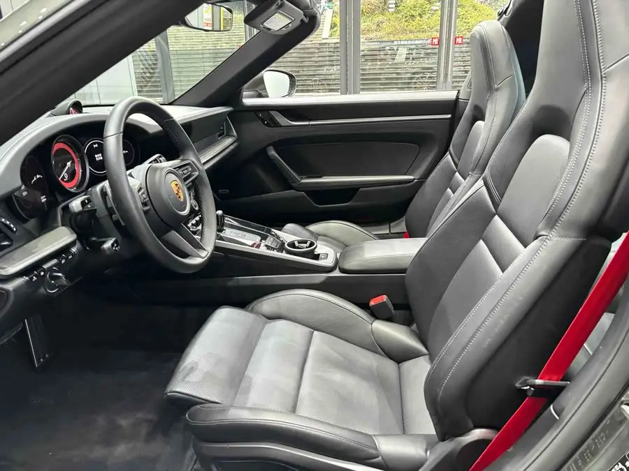 Porsche 911 2022 Targa 4 3.0T