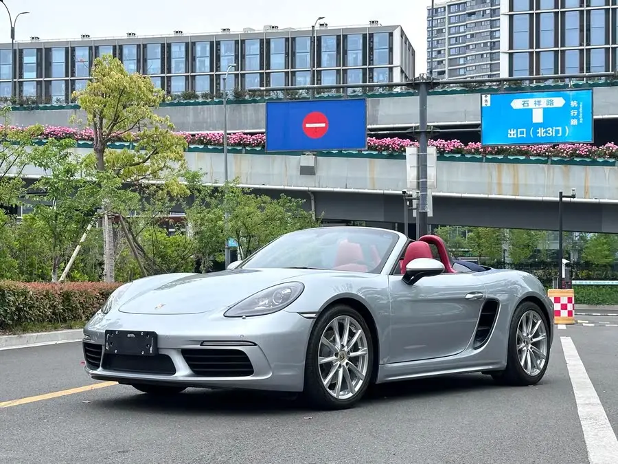 Porsche 718 2020 Model Boxster 2.0T