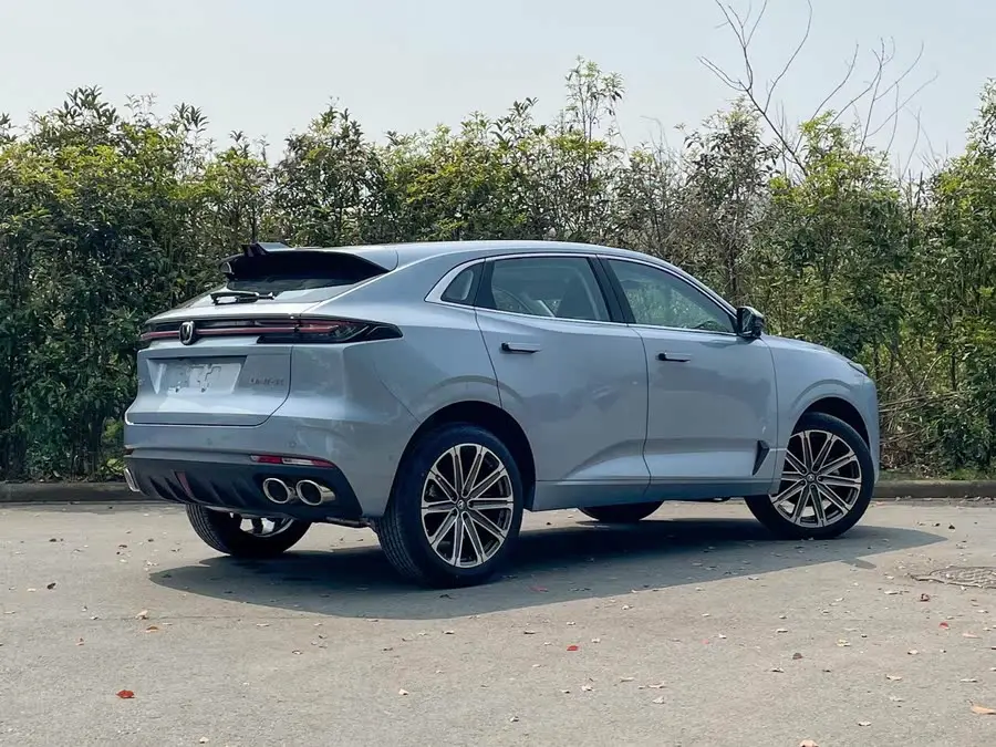 Changan UNI-K 2023 2.0T Two-Wheel Drive Delight Edition